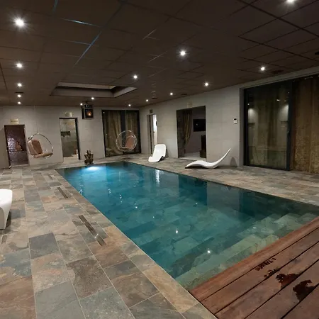 Caracalla Prive - D'hotes Avec Piscine, Jaccuzi Et Hammam Privatifs Saint-Etienne (Loire)