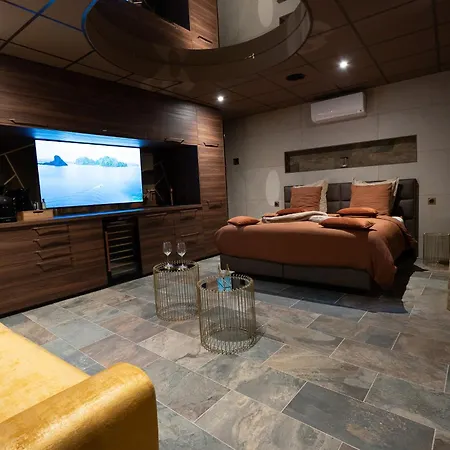 ベッド・アンド・ブレックファスト Caracalla Prive - D'hotes Avec Piscine, Jaccuzi Et Hammam Privatifs サン・テティエンヌ
