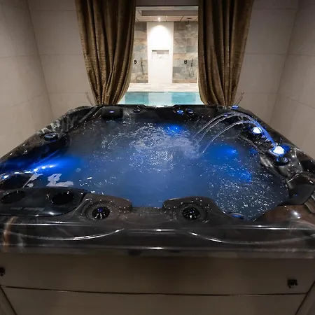 Caracalla Prive - D'hotes Avec Piscine, Jaccuzi Et Hammam Privatifs